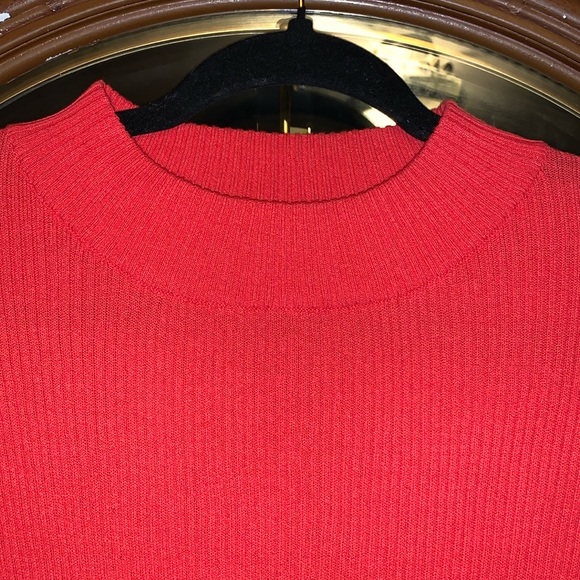 Vintage 90’s Andrea Viccaro Ribbed-Knit Mock Neck Short Sleeve Poppy Sweater Top - Picture 6 of 16